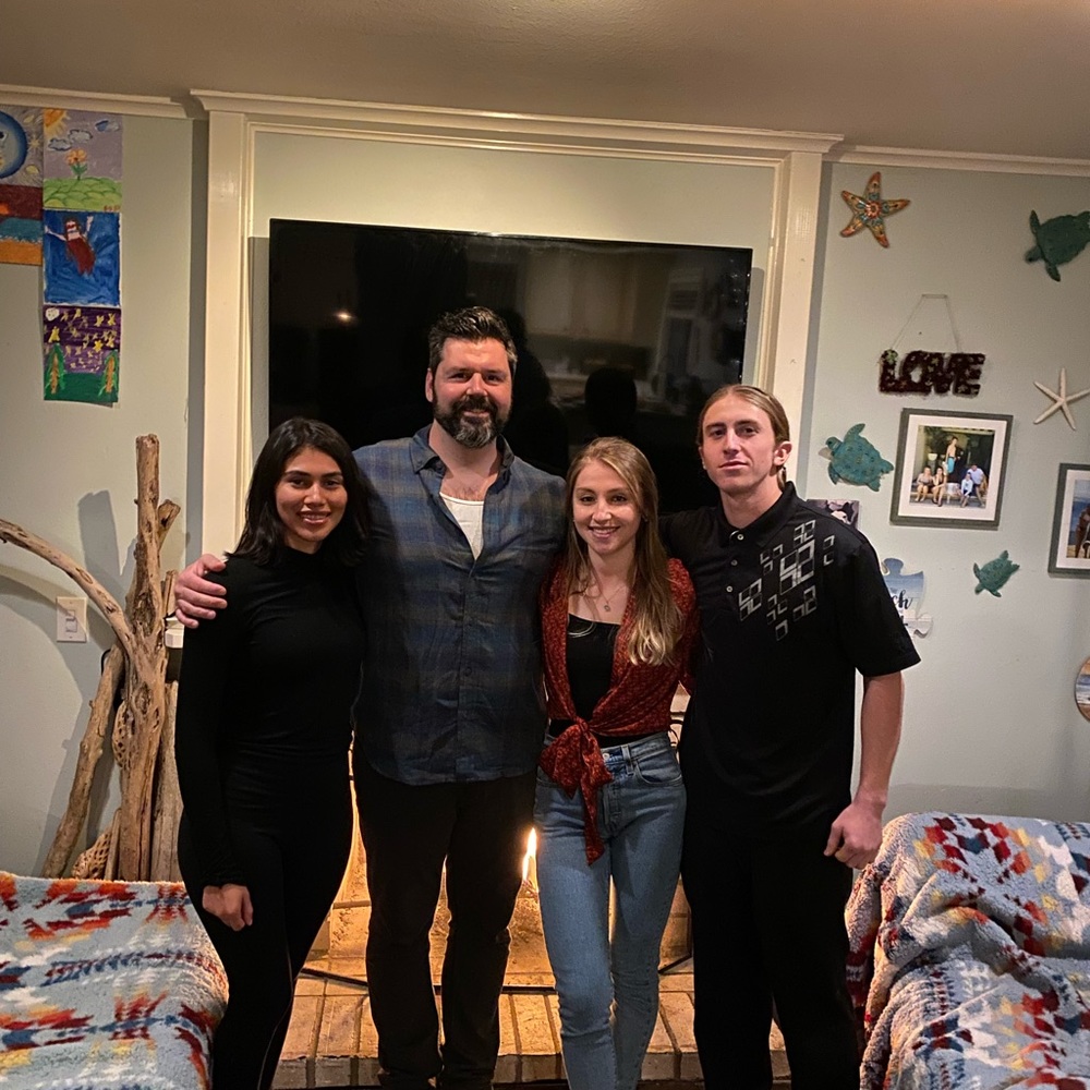 Meet your Posher, Adria - Picture 10 of 11